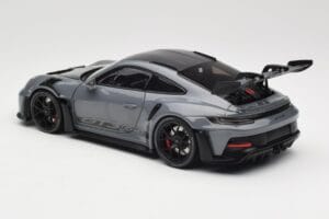 Porsche 911 992 GT3 RS Crayon Weissach Package & Black Wheels Minichamps 1:18 110062024 Metall – Bild 7 von 8