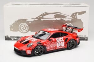 Porsche 911 992 GT3 RS Getspeed Race Taxi Guards Red Minichamps 1:18 110062040 Metall – Bild 8 von 8