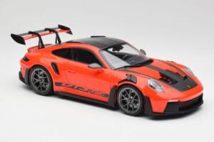 Porsche 911 992 GT3 RS Guards Orange & Silber Felgen Minichamps 1:18 911992002 Metall – Bild 4 von 6