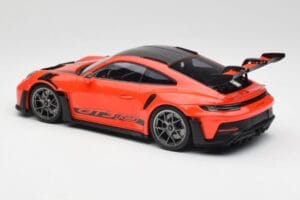 Porsche 911 992 GT3 RS Guards Orange & Silber Felgen Minichamps 1:18 911992002 Metall – Bild 5 von 6
