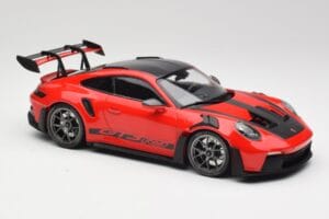 Porsche 911 992 GT3 RS Guards Rot & Silberne Räder Weissach Package Minichamps 1:18 153062246 Metall – Bild 4 von 6