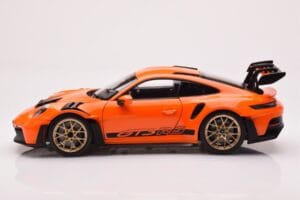 Porsche 911 992 GT3 RS Gulf Orange Norev 1:18 187360 Metall – Bild 4 von 8