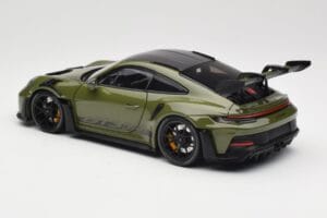 Porsche 911 992 GT3 RS Nato Olive & Black Wheels Minichamps 1:18 110062027 Metall – Bild 7 von 8