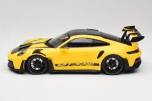 Porsche 911 992 GT3 RS Racing Gelb & Schwarze Räder Minichamps 1:18 153062245 Metall – Bild 3 von 6