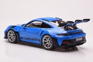Porsche 911 992 GT3 RS Haifischblau Norev 1:18 187358 Metall – Bild 7 von 8