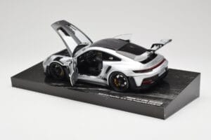 Porsche 911 992 GT3 RS Silber Weissach Package Minichamps 1:18 110062020 Metall – Bild 5 von 8