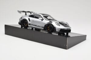 Porsche 911 992 GT3 RS Silber Weissach Package Minichamps 1:18 110062020 Metall – Bild 6 von 8