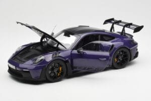 Porsche 911 992 GT3 RS Weissach Package Ultraviolet Norev 1:18 187368 Metall – Bild 2 von 8