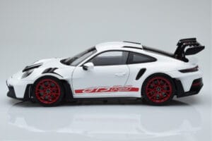 Porsche 911 992 GT3 RS Weiss Pyro Rot Norev 1:18 187352 Metall – Bild 4 von 8