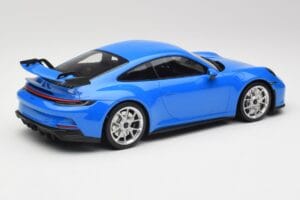 Porsche 911 992 GT3 Shark Blau & Silber Räder Minichamps 1:18 143069015 Resin – Bild 2 von 6