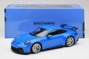 Porsche 911 992 GT3 Shark Blau & Silber Räder Minichamps 1:18 143069015 Resin – Bild 6 von 6