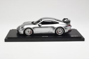Porsche 911 992 GT3 Silber Minichamps 1:18 WAP0211510M004 Resin – Bild 3 von 7