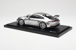 Porsche 911 992 GT3 Silber Minichamps 1:18 WAP0211510M004 Resin – Bild 5 von 7