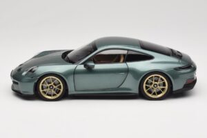 Porsche 911 992 GT3 Touring Package Malachite Green Metallic Norev 1:18 187382 Metall – Bild 4 von 8