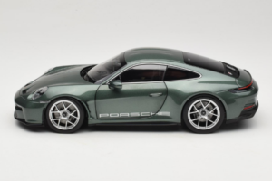Porsche 911 992 S/T Malachite Green Metallic Norev 1:18 187472 Metall – Bild 5 von 8