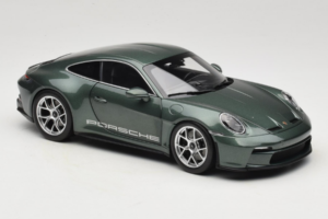 Porsche 911 992 S/T Malachite Green Metallic Norev 1:18 187472 Metall – Bild 6 von 8