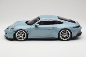Porsche 911 992 S/T Meisenblau Norev 1:12 127550 Metall – Bild 3 von 6