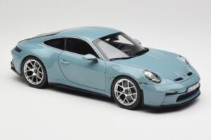 Porsche 911 992 S/T Meissen Blue Norev 1:18 187470 Metall – Bild 6 von 8