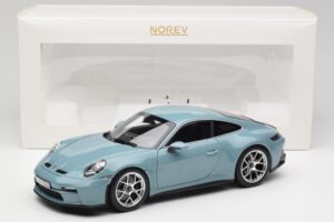 Porsche 911 992 S/T Meissen Blue Norev 1:18 187470 Metall – Bild 8 von 8