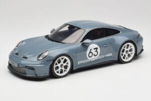 Porsche 911 992 ST Gentian Blue Metallic GT Spirit 1:18 GT491 Resin