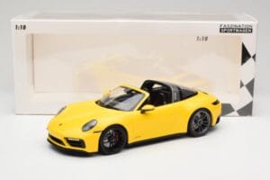 Porsche 911 992 Targa 4 GTS Gelb Minichamps 1:18 153061064 Metall – Bild 6 von 6