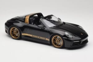 Porsche 911 992 Targa Porsche Design Schwarz & Gold Concept Minichamps 1:18 PORSCHE001 Metall – Bild 4 von 6