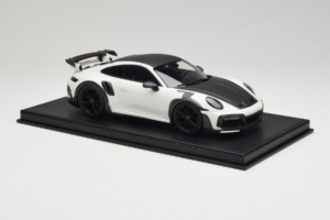 Porsche 911 992 TechArt GTstreet R Weiss Mit Schwarzen Rädern TechArt 1:18 REMC013 Resin – Bild 4 von 6