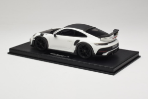 Porsche 911 992 TechArt GTstreet R Weiss Mit Schwarzen Rädern TechArt 1:18 REMC013 Resin – Bild 5 von 6