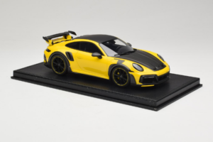 Porsche 911 992 TechArt GTstreet R Gelb Mit Schwarzen Rädern TechArt 1:18 REMC011 Resin – Bild 4 von 6