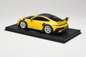 Porsche 911 992 TechArt GTstreet R Gelb Mit Weissen Rädern TechArt 1:18 REMC015 Resin – Bild 4 von 6