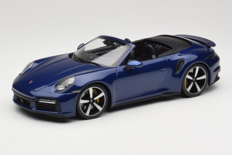 Porsche 911 992 Turbo S Cabriolet Blue Metallic Minichamps 1:18 155069081 Metall