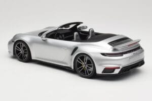 Porsche 911 992 Turbo S Cabriolet Silber Minichamps 1:18 155069082 Metall – Bild 5 von 6