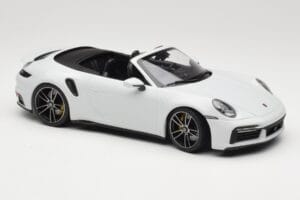 Porsche 911 992 Turbo S Cabriolet White Metallic Minichamps 1:18 155069080 Metall – Bild 4 von 6