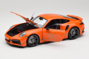 Porsche 911 992 Turbo S Coupe Sport Design Orange Minichamps 1:18 113069074 Metall – Bild 2 von 8