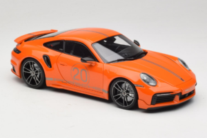 Porsche 911 992 Turbo S Coupe Sport Design Orange Minichamps 1:18 113069074 Metall – Bild 6 von 8
