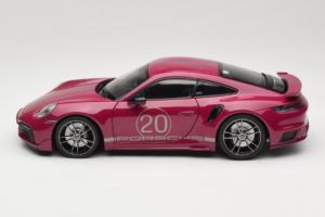 Porsche 911 992 Turbo S Coupe Sport Design Rot Minichamps 1:18 113069075 Metall – Bild 4 von 8