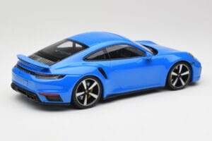 Porsche 911 992 Turbo S Gentian Blau Minichamps 1:18 155069074 Metall – Bild 2 von 6