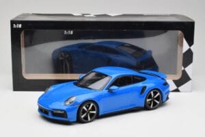 Porsche 911 992 Turbo S Gentian Blau Minichamps 1:18 155069074 Metall – Bild 6 von 6