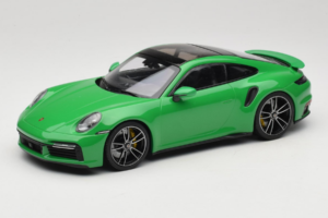 Porsche 911 992 Turbo S Grün Minichamps 1:18 153069077 Metall