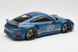 Porsche 911 992 Turbo S Sport Design Package Gentian Blue Metallic Minichamps 1:18 155069170 Metall – Bild 2 von 6