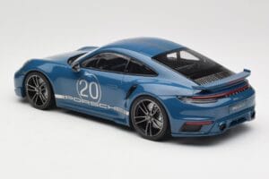 Porsche 911 992 Turbo S Sport Design Package Gentian Blue Metallic Minichamps 1:18 155069170 Metall – Bild 5 von 6