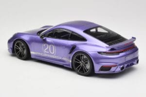Porsche 911 992 Turbo S Sport Design Package Viola Metallic Minichamps 1:18 155069174 Metall – Bild 5 von 6