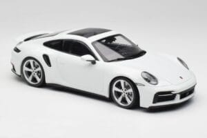 Porsche 911 992 Turbo S Weiss Concept Minichamps 1:18 WAP0211620CNP Metall – Bild 4 von 6