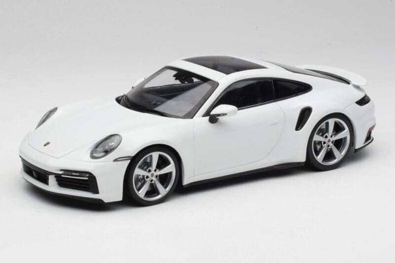 Porsche 911 992 Turbo S Weiss Concept Minichamps 1:18 WAP0211620CNP Metall