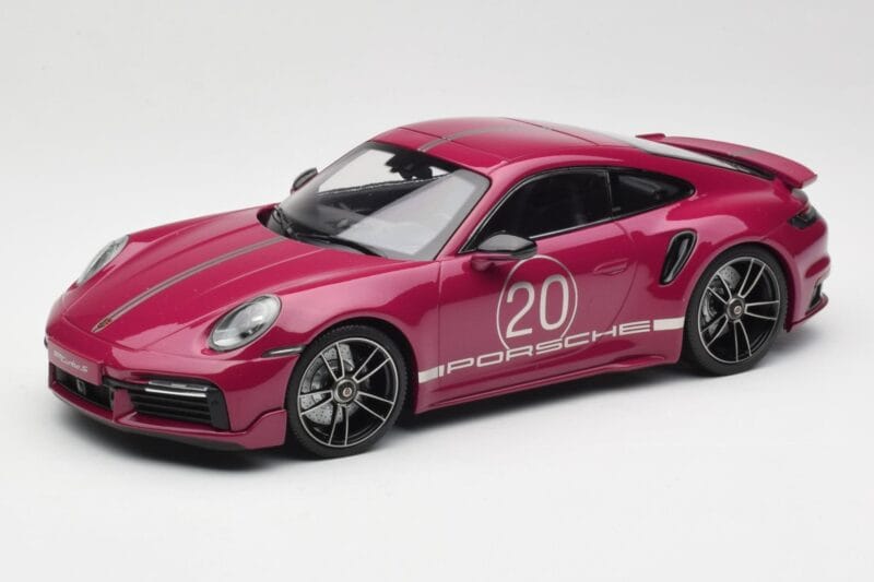 Porsche 911 992 Turbo S mit Sport Design Package Rot Minichamps 1:18 155069172 Metall