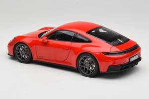 Porsche 911 992.2 Carrera 4 GTS Guards Red Norev 1:18 187171 Metall – Bild 7 von 8
