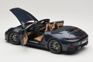 Porsche 911 992.2 Carrera Cabriolet Yachting Blue Norev 1:18 187180 Metall – Bild 5 von 8