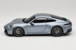 Porsche 911 992.2 Carrera Polar Silver Metallic Norev 1:18 187170 Metall – Bild 4 von 8