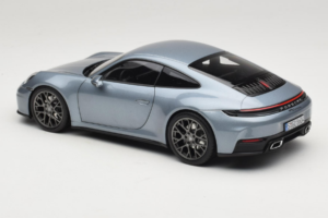 Porsche 911 992.2 Carrera Polar Silver Metallic Norev 1:18 187170 Metall – Bild 7 von 8