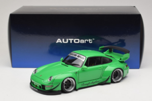 Porsche 911 993 RWB Grün Gun Grey Wheels AUTOart 1:18 78151 Komposit – Bild 8 von 8